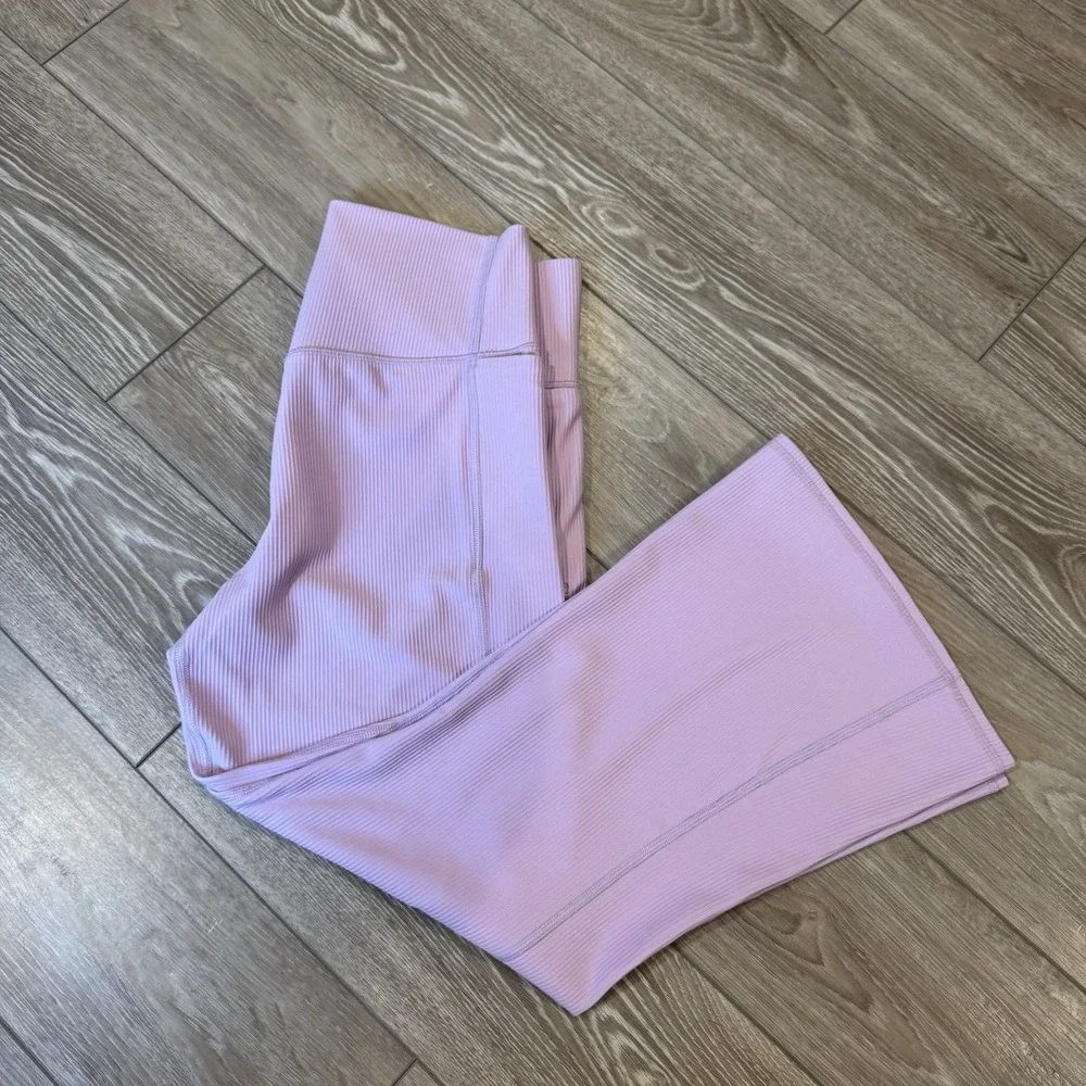 Under Armour Ribbed Flare Leggings Women's M Pink‎ High Waist Yoga Athleisure
